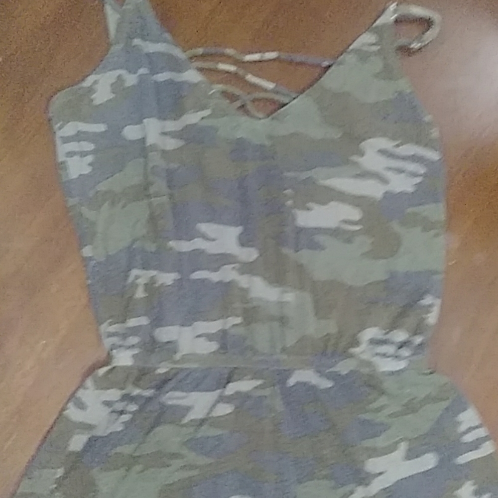 Romper - Picture 3 of 3